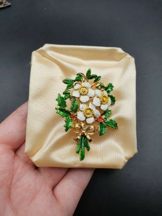 Vintage 1950s Unsigned Exquisite Birthday Christmas Rose Brooch