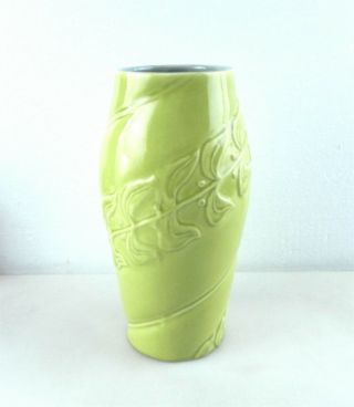 Red Wing Art Pottery M - 1441 Vase Spiral Raised Vine Chartreuse Gray Lined Tb