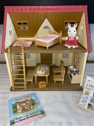Sylvanian Families Starter Home Cosy Cottage 100 Complete