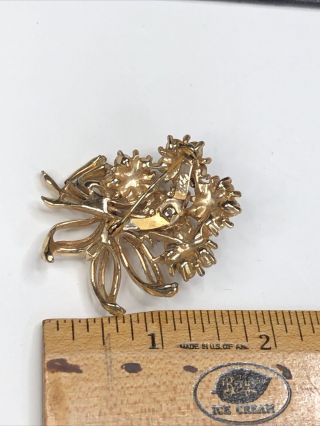Vintage Signed CORO Faux Pearl & Rhinestone Gold Tone Flower Bouquet Brooch Pin 3