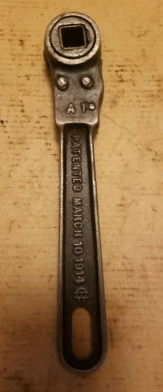 Antique Ratchet Wrench - Chicago Mfg.  & Distributing Co.  Chicago 3