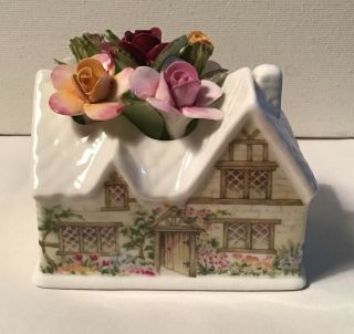 Royal Albert Old Country Roses Cottage House W/3d Roses Vintage 1962 Collectible