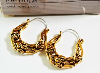 Vintage Avon (rosette Hoop) Gold - Tone Pierced Earrings Nib