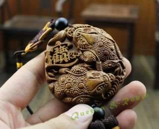 Wood Carving Chinese Feng Shui Wealth Coin Gold Frog Car Pendant Amulet Craft 金蟾