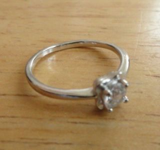 Vintage Sterling Silver 925 Band Ladies Cz Engagement Ring Size 9 Design Pretty