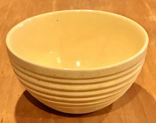 Vintage Country Farmhouse Stoneware Butter Yellow Glaze 9.  5 " Mixing Bowl 1940s