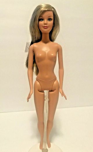 2004 Barbie Fashion Fever No.  H0661 Nude Doll Minty For Ooak Or Redress