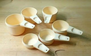 Set Of Beige Vintage Tupperware Nesting Measuring Cups 761 - 7/