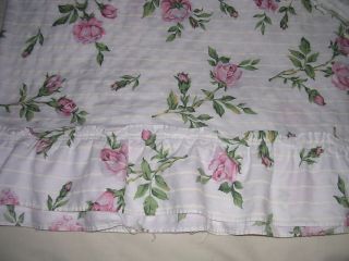 022a Two Vintage Twin Sized Bedspreads Shabby Chic Pink Roses Cotton Polyester