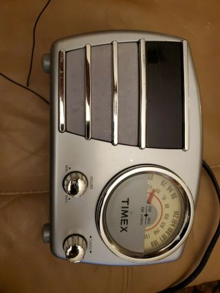 Timex T247s Resto Radio Style Alarm Clock With Am/fm Radio