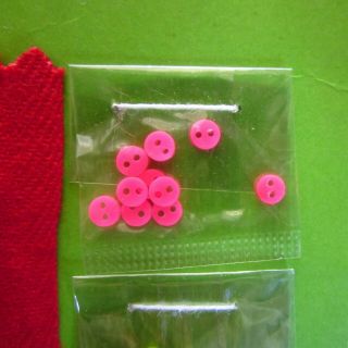 Vintage Barbie Francie Hot Pink 2 Hole Flat Buttons 1228 Sissy Suits (1969)