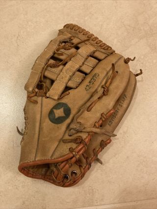 Vintage Spalding Model 42 - 5375 Carl Yastrzemski Leather Baseball Glove Mitt.  Rht