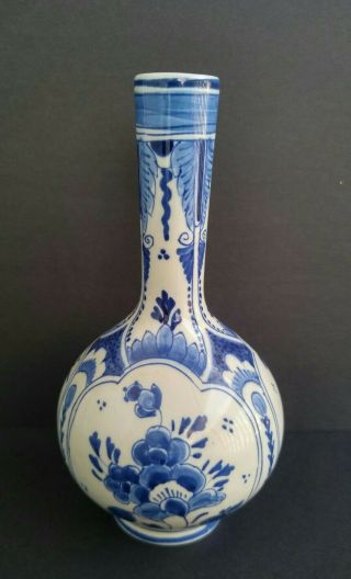 Vintage Royal Delft Koninklijke Signed Blue & White 6.  5 " Dutch Floral Bud Vase