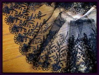Very Delicate Airy Antique Victorian French Pure Silk Lace Flounce Trim