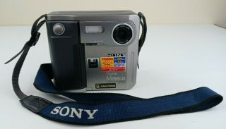 Sony Mavica Mvc - Fd5 Digital Camera Powers On Uses 3.  5 Floppy No Charger Vintage
