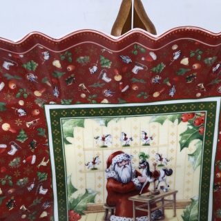 Villeroy Boch 1748 Toys Fantasy Porcelain Christmas Plate with Santa And Toys 9” 3