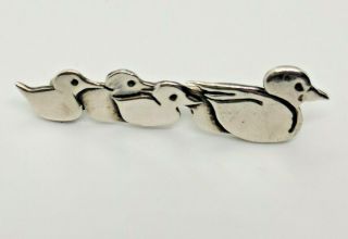 Vintage Great Falls Metal Gfmw Sterling Silver Ducks In A Row Brooch/pin