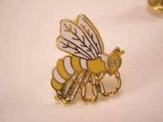 - Honey Bee 1/20 10k Yellow Gold Filled Vintage Tie Tack Lapel Pin