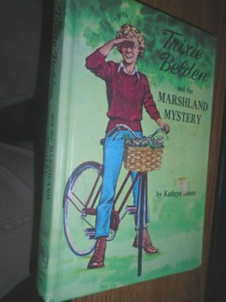 Trixie Belden Vintage Golden Press Hardcover The Marshland Mystery 10