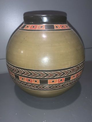 Vintage Art Pottery Vase San Juan De Oriente Nicaragua Hand Crafted - 6.  5” Tall