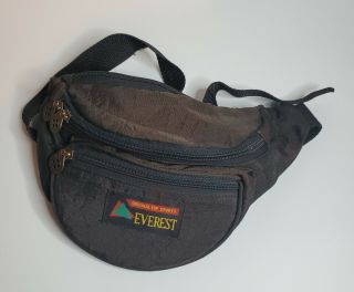 Vintage Everest Top Sports Nylon Fanny Pack Travel Hip Waist Pack Brown