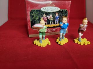 Hallmark Vintage 1998 Figurine Ornaments Wizard Of Oz Lollipop Guild Munchkins
