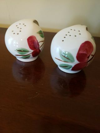 Blue Ridge Southern Pottery Apple Jack Salt And Pepper Shakers S & P 2 1/2 "