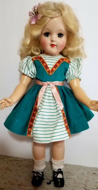 Vintage Factory Made Grren Doll Dress Looks Like Ideal? Fits 18 " Doll No Doll