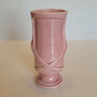 Vintage Mccoy Pottery Pink Vase Mid Century Modern Embossed 7.  5 " Tall 542 Usa