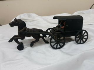 Vtg Cast Iron Amish/quaker Family In Horse - Drawn Carriage / Wagon / Buggy