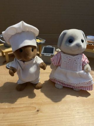 Sylvanian Families School Dinners Chef And Dinner Lady Included￼