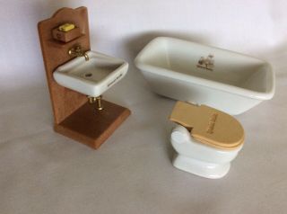 Vintage Sylvanian Families Bath - Sink With A Bar Of Soap & Dish,  Lavatory