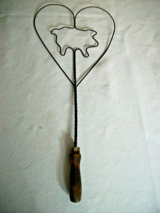 Vintage Heart Shaped Rug Beater - Wire With Wood Handle