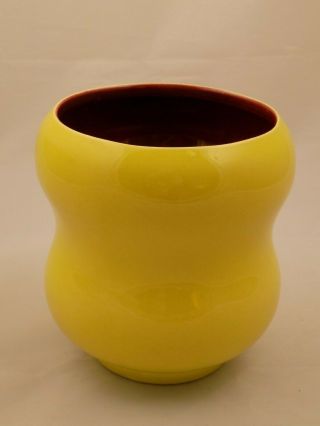 Vintage Red Wing Vase Yellow With Burgundy Interior 1301 4.  75 " Tall