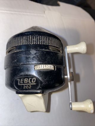 Vintage Zebco 202 Casting Reel Black W White Handle Made In Usa Fishing Tackle