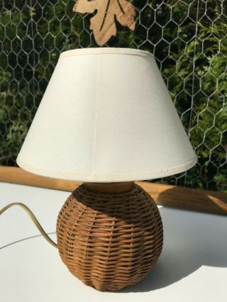 ♦ Ancienne Petite Lampe De Chevet En Osier Rotin Vintage