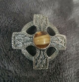 Sphinx Vintage Scottish Celtic Cross Brooch Pin Caramel Banded Glass Stones 2207