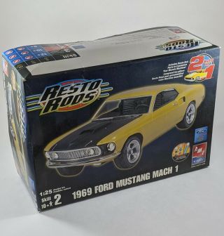 Resto Rods 1969 Ford Mustang Mach 1 Muscle Car Model Kit