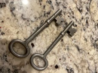 Vintage Antique Skeleton Keys - 5 Inch