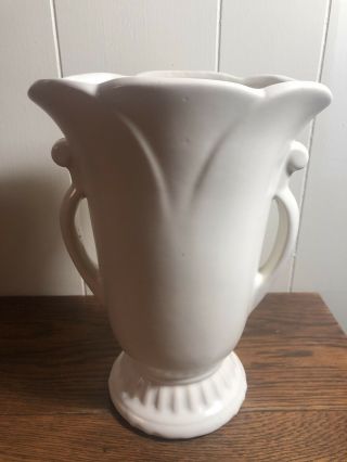 Vintage Shawnee Pottery Usa 10 " Matte White Vase W/handles Scallop Edge