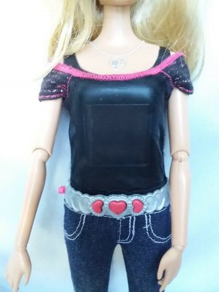 Photo Fashion Barbie Doll 2012 With Built In Camera 3