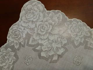 Lovely Xl Vintage White Organza Rose Pattern Scalloped Edge Hankie Handkerchief