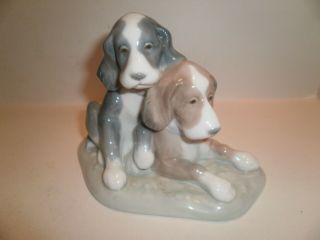 Vintage Nao By Lladro Porcelain Two Dogs Figurine Model 1046 Daisa 1987 Retired