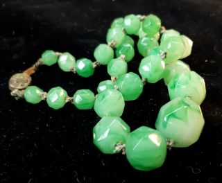 Antique 1930s Art Deco Ladies Green/ White Opaque Jade Bead Necklace.  A/f Clasp