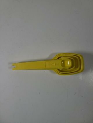 Vintage Set of 6 TUPPERWARE Measuring Spoons - yellow - no ring 3