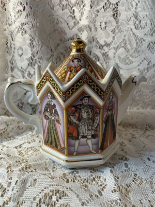 Sadler Teapot King Henry VIII And His Six Wives,  No.  4440,  England 2