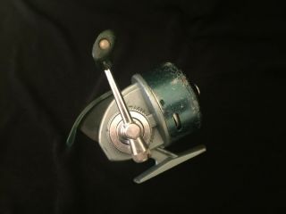 Vintage Heddon Daisy Convertible Spin Casting Fishing Reel 180