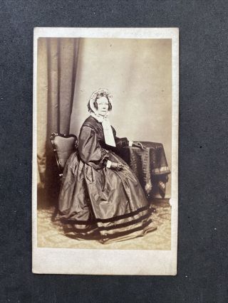 Victorian Carte De Visite Cdv: Elegant Lady Bonnet: Earl: Worcester