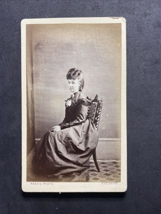 Victorian Carte De Visite Cdv: Young Lady Hairstyle: Reeks: Evesham: 2 Of 2