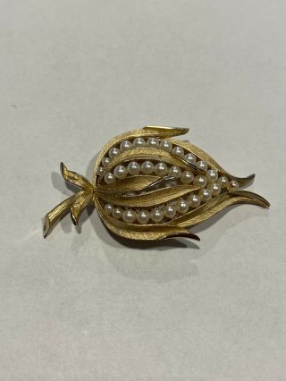 Signed Crown Trifari Vintage Gold Tone Pearls & Leaves Brooch Pin